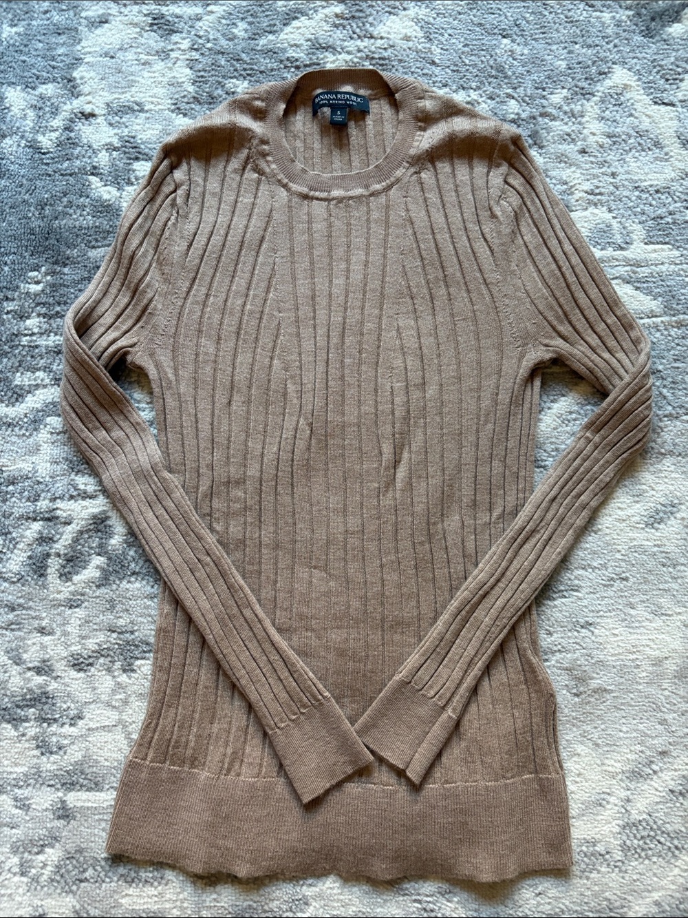 Banana Republic Women's Ribbed Crewneck 100% Merino Wool Sweater